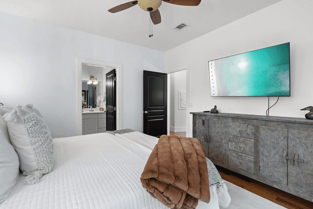 Coastal Soul 393 by Avantstay Near Boat Ramp & Bay, Private Yard