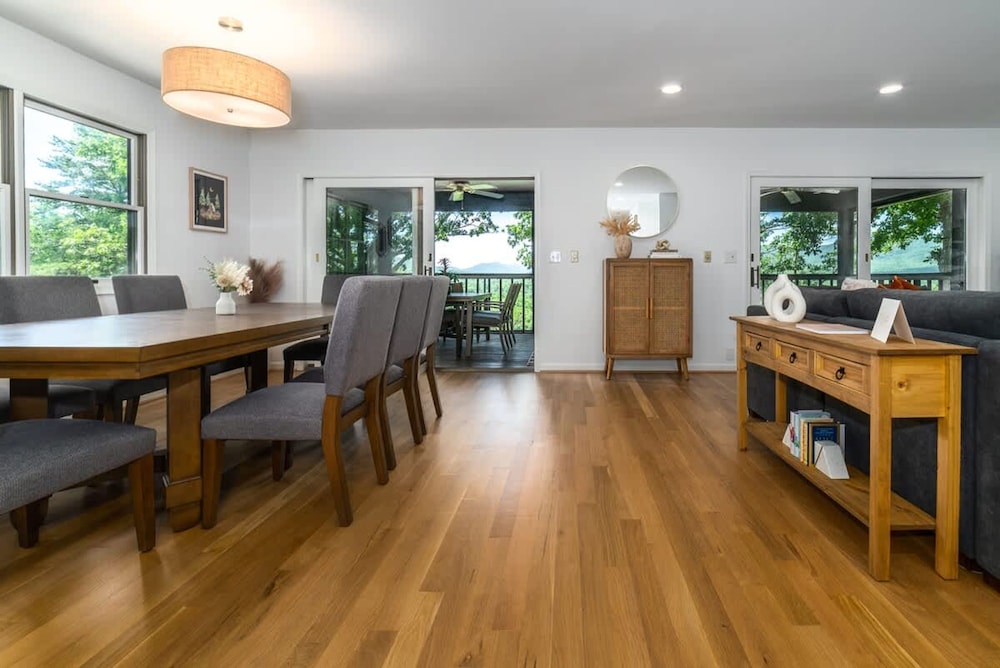 Shenandoah Retreat - Family Home
