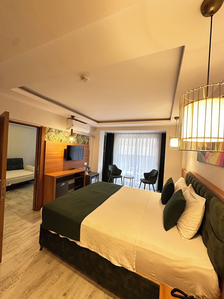 Mogons Exclusive Hotel - Image 50