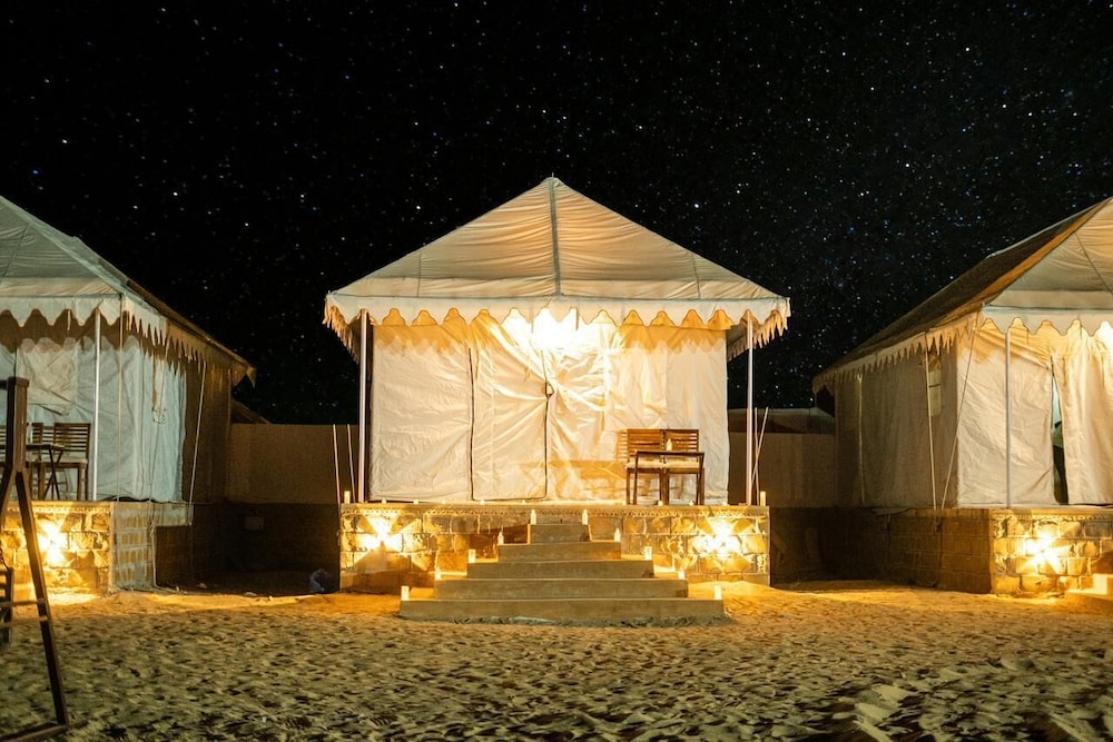 Sand World Desert Camp