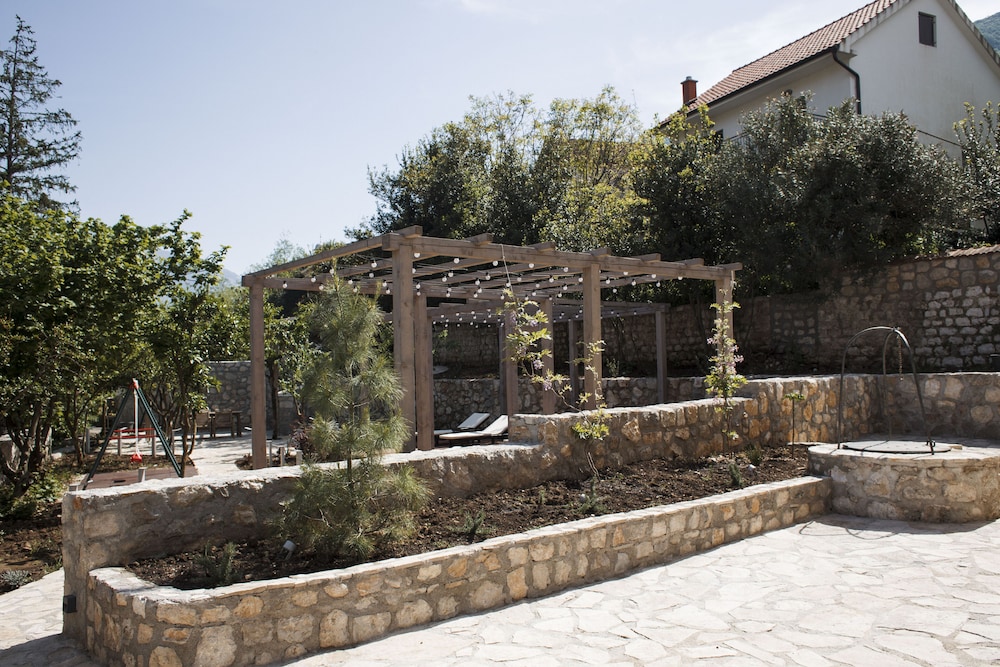 Galathea House