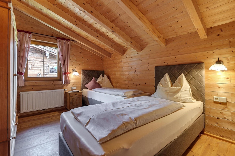 Chalet in Fugen Near Spieljochbahn Lift