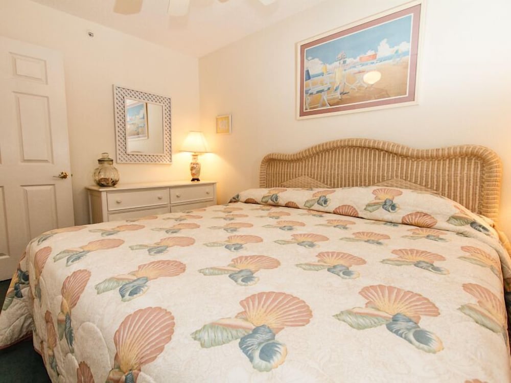 Islander 4007 by Brooks and Shorey Resorts