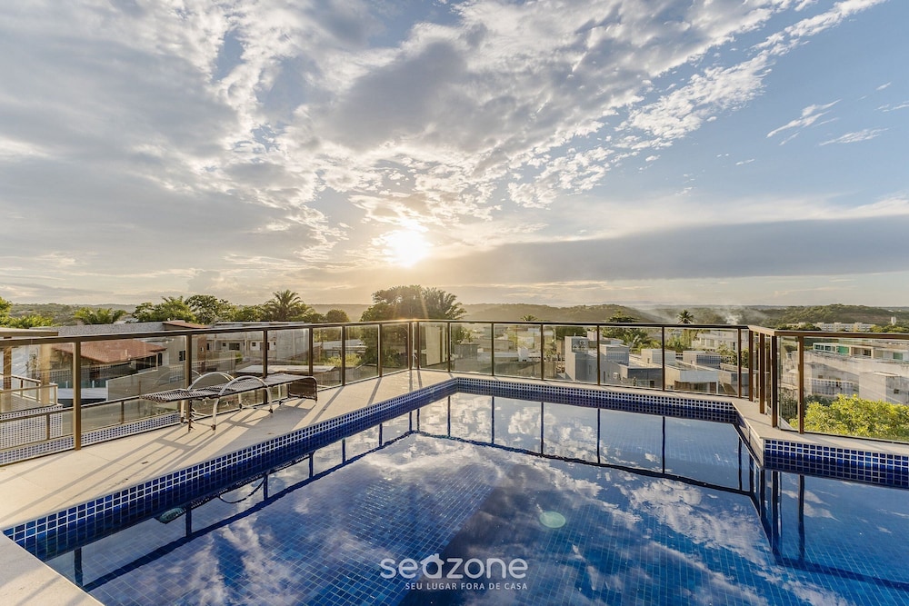 Apartment in Building With Swimming Pool Blt0007