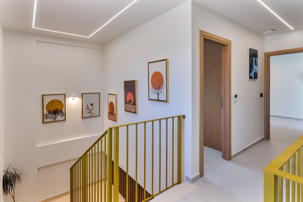 Divel Luxury Villas - Villa Ervin by Estia