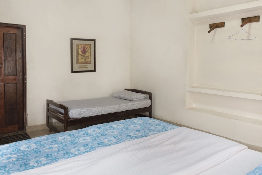 GuestHouser 3 BHK Homestay f7e4