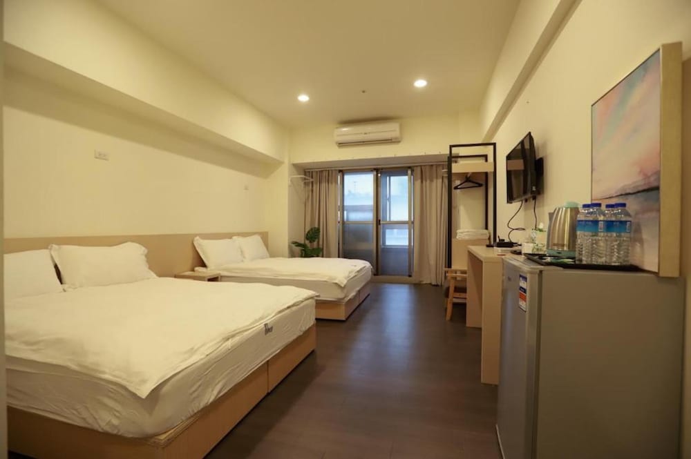 Hula Hotel - Hostel