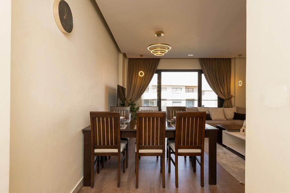 Madinaty Modern 3BR with Garden Views