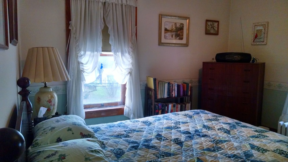 Fish & Loaves B&B