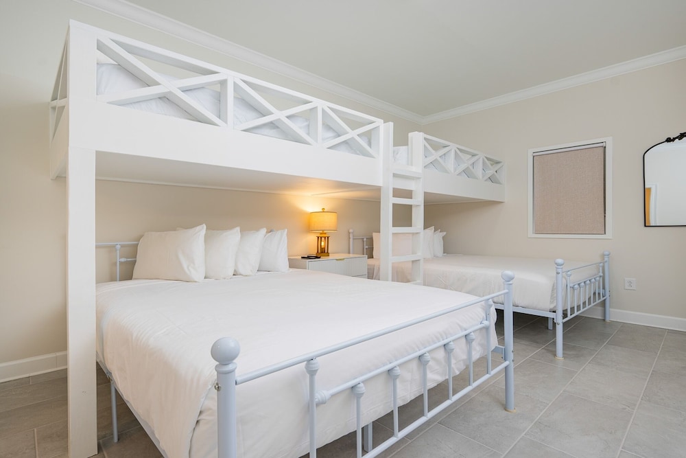 Phoenix Gulf Shores Ii 1203 3 Bedroom Condo
