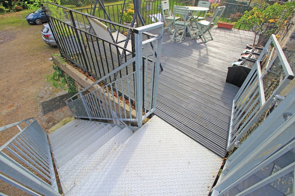 Treetops Flat