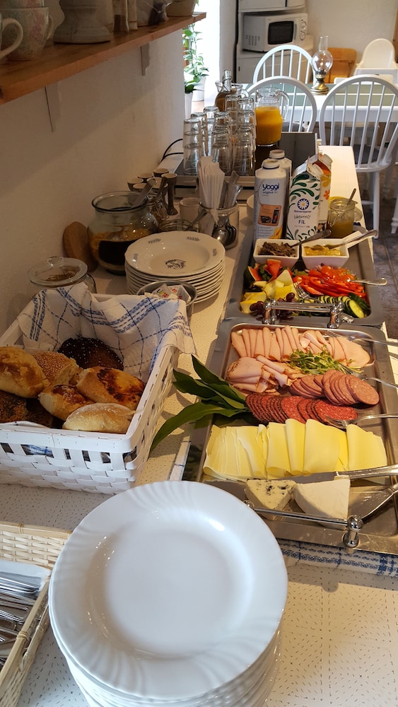 Landet Bed and Breakfast