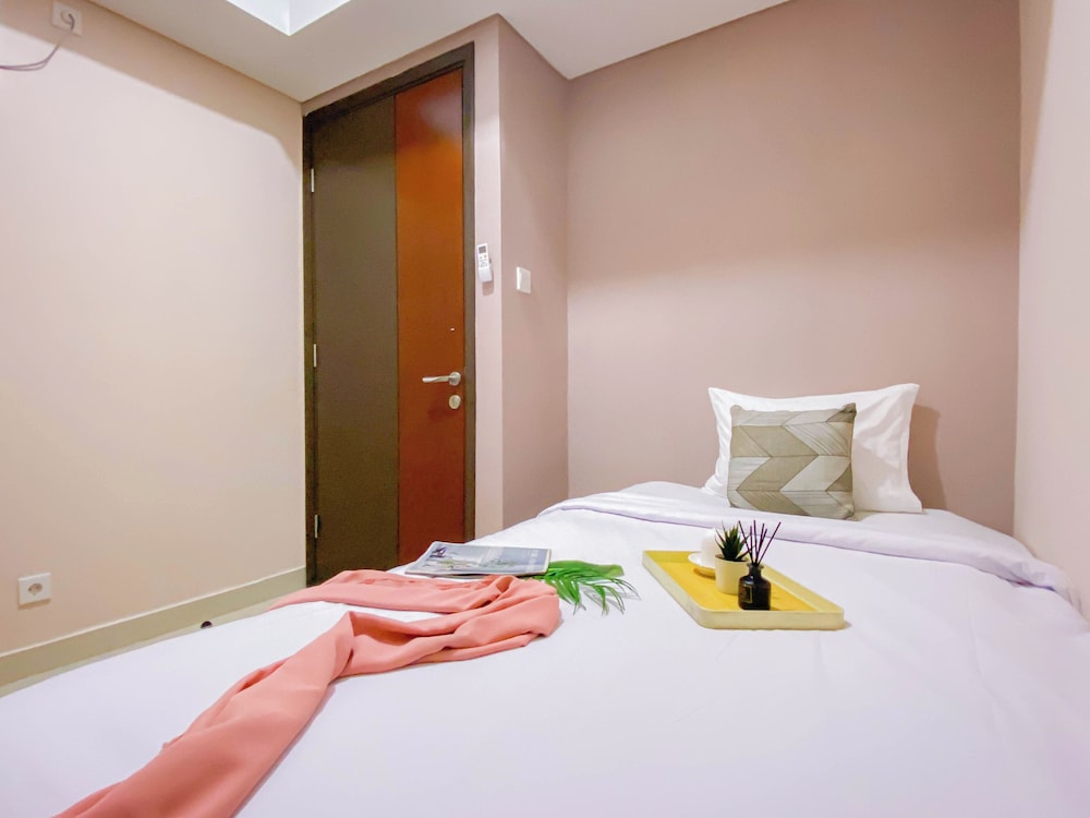 Soft Pastel Minimalist 3Br At Pollux Chadstone Apartment