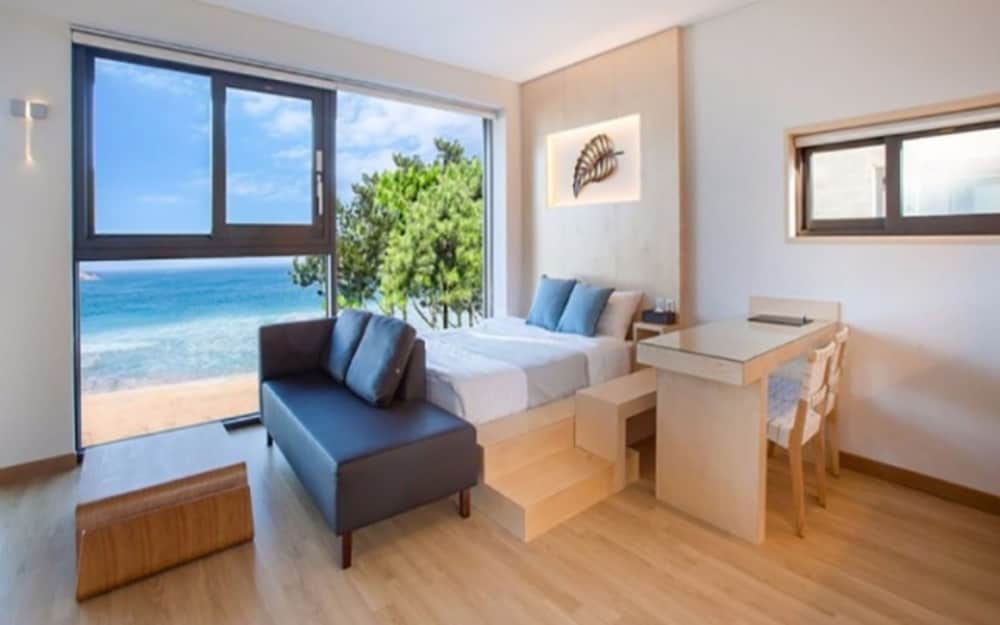 Lahene Poolvilla view 4