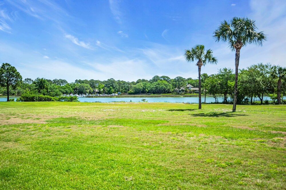 1722 Bluff Villas at The Sea Pines Resort