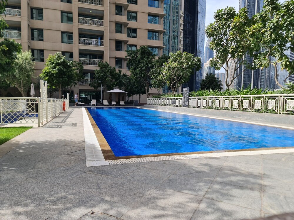 Marco Polo - 2 BR with Burj Khalifa View - 5 min to Dubai Mall