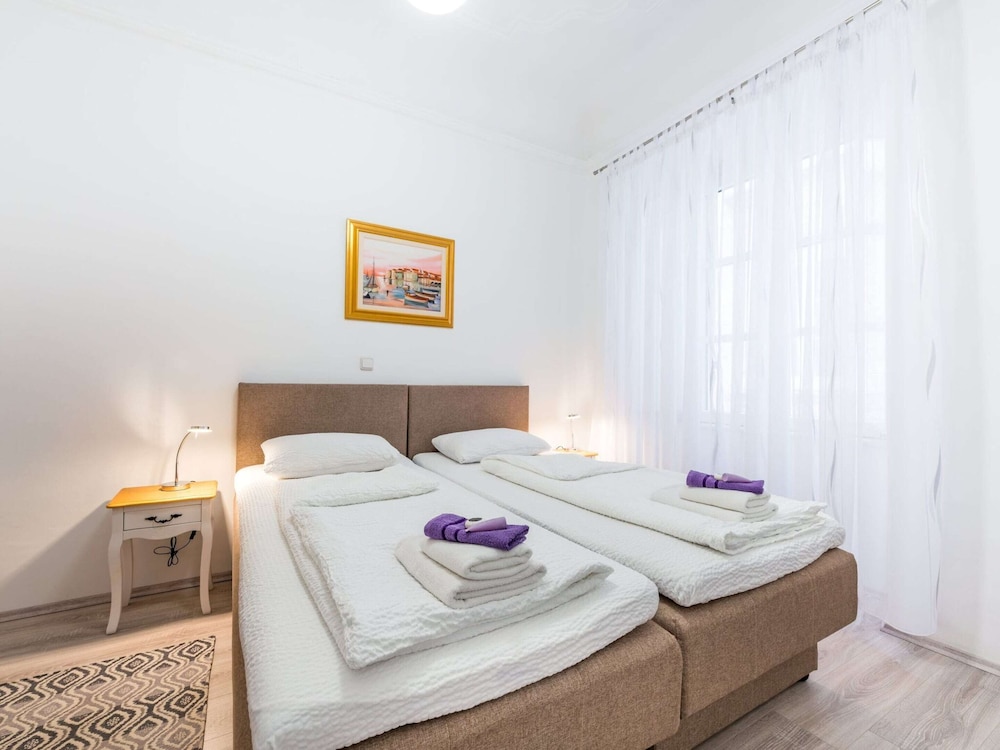Old Town Finest - Two-bedroom Apartment - Lucarica 4 Street