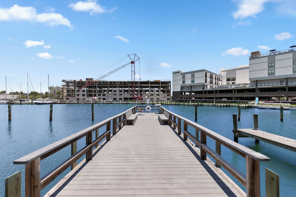 Madeira Beach Yacht Club 151H by Distinctive Beach Rentals