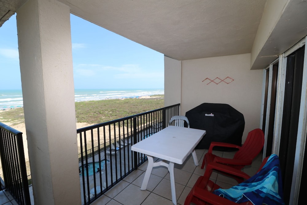 Oceanvista Condominiums by Cheap Getaway