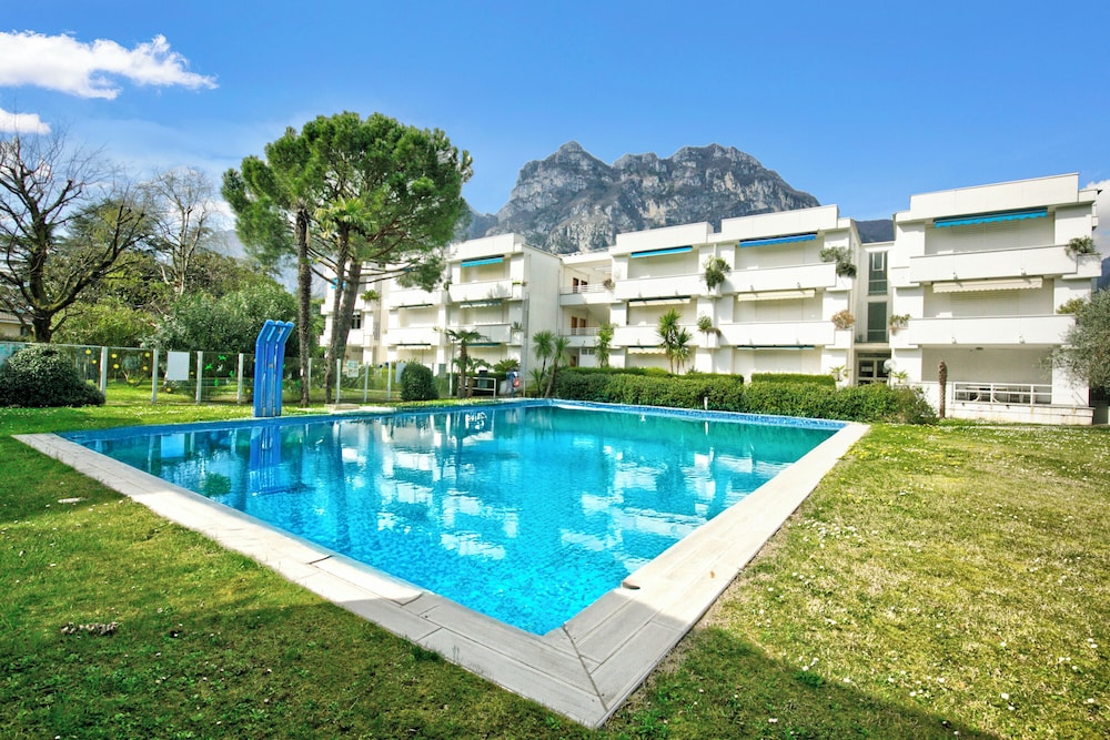 Garden & Surf Residenza By Max