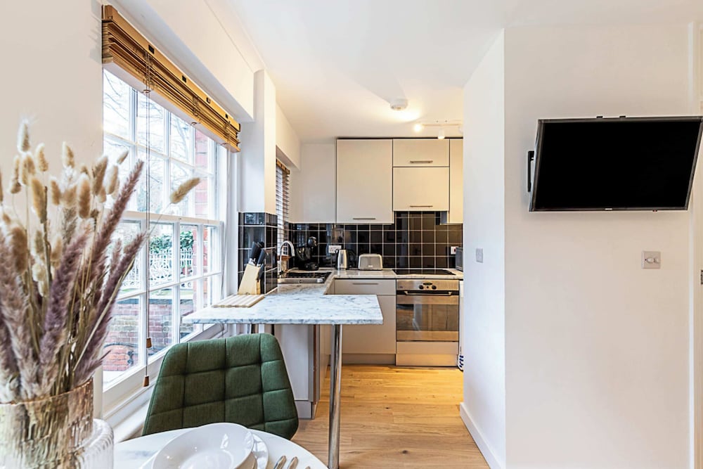 Putney Chic 1-bed Gem