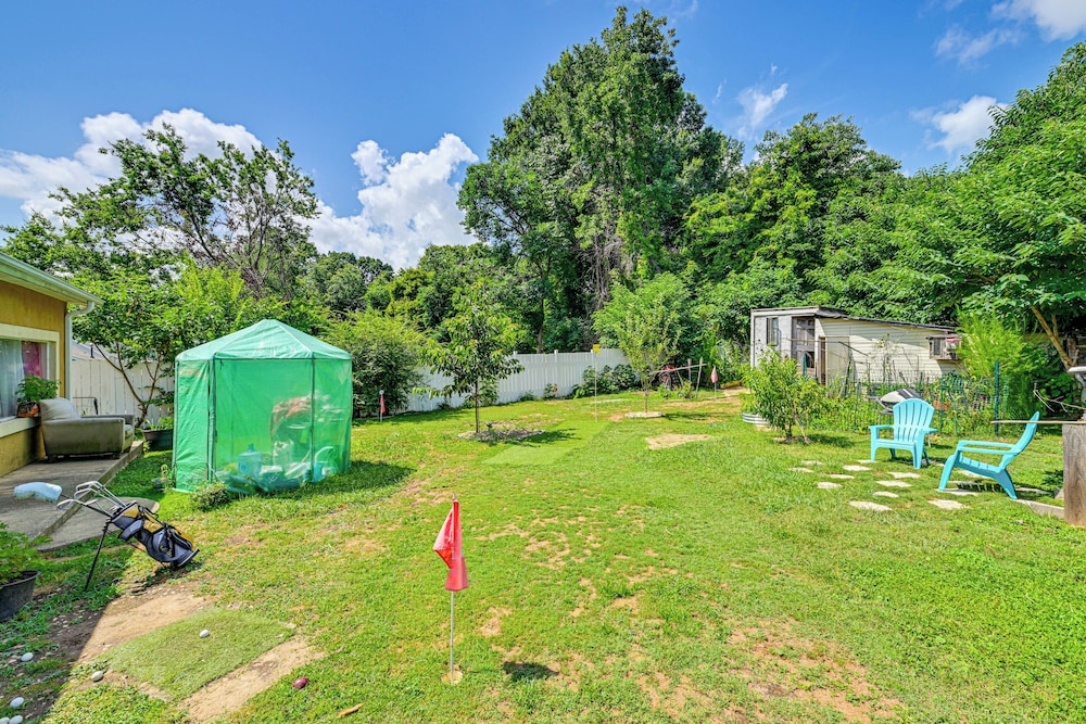 Close to Airport: Home in the Heart of Charlotte!