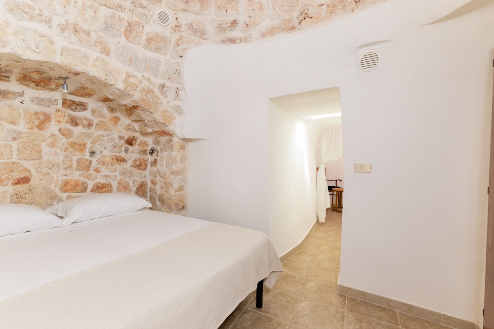 Trulli Isabella by Wonderful Italy