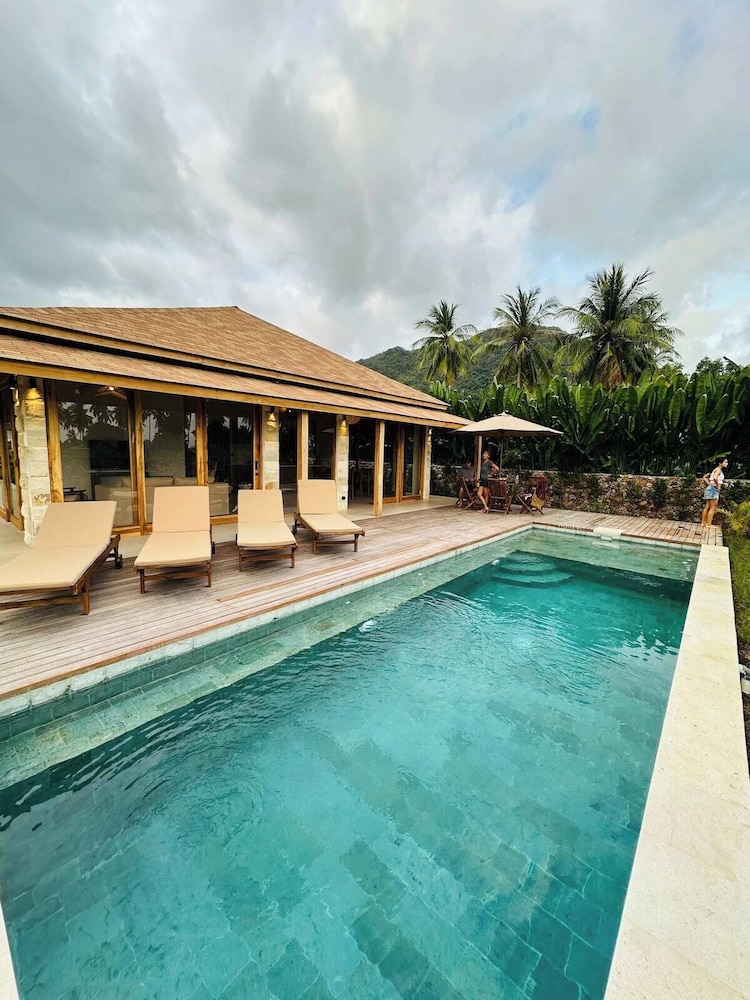 Villa Lily Bay