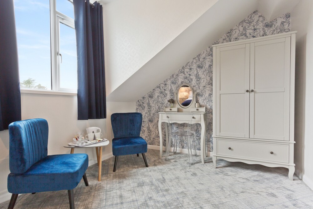 Broadlands Guest House