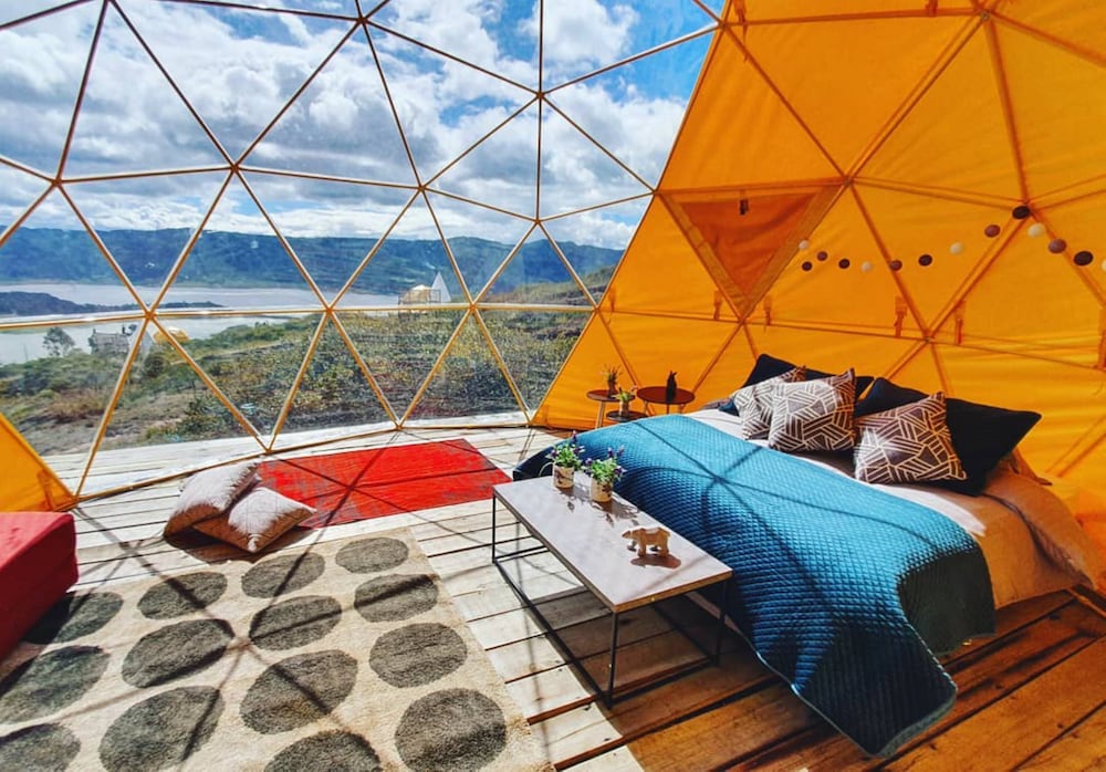 Bajo el Cielo Glamping view 4