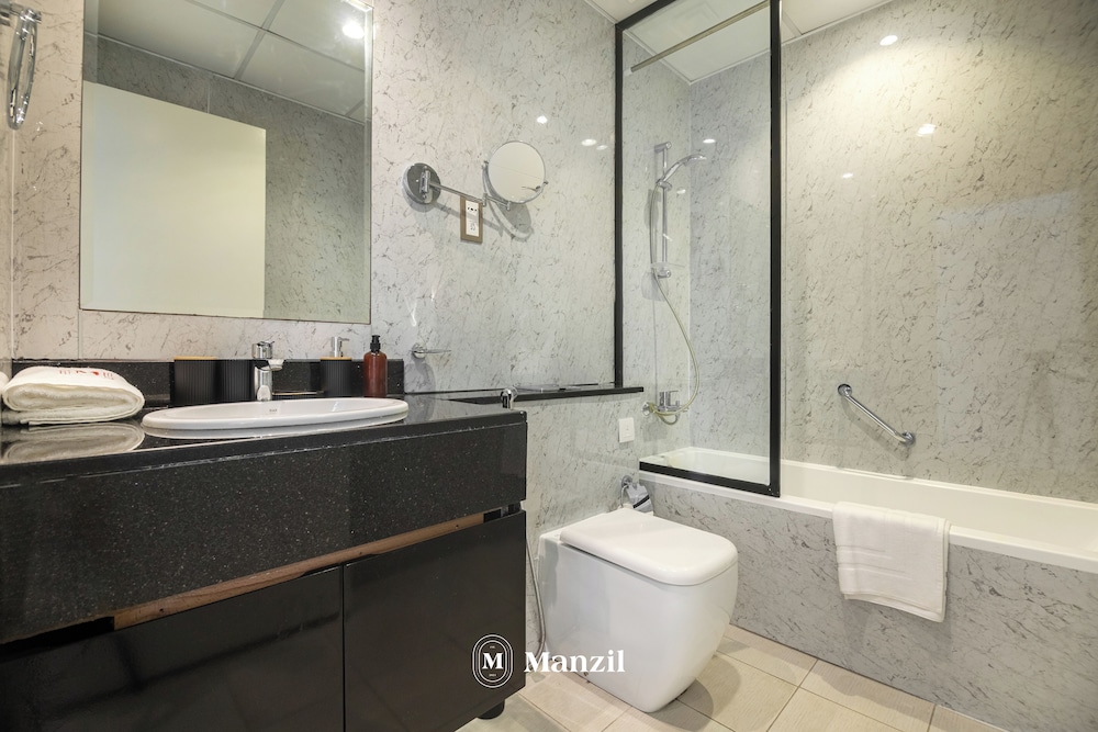 Manzil -1BR w Pool nr Dubai Sports City