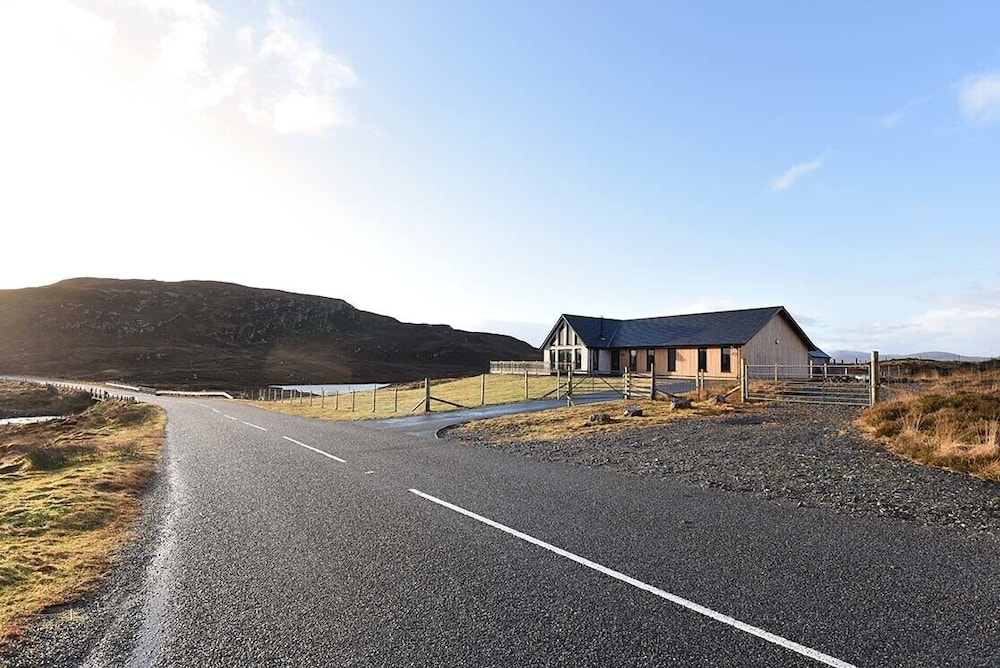Ceann an Loch Cottage