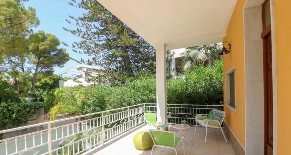 Villa Urania 2 in Fontane Bianche