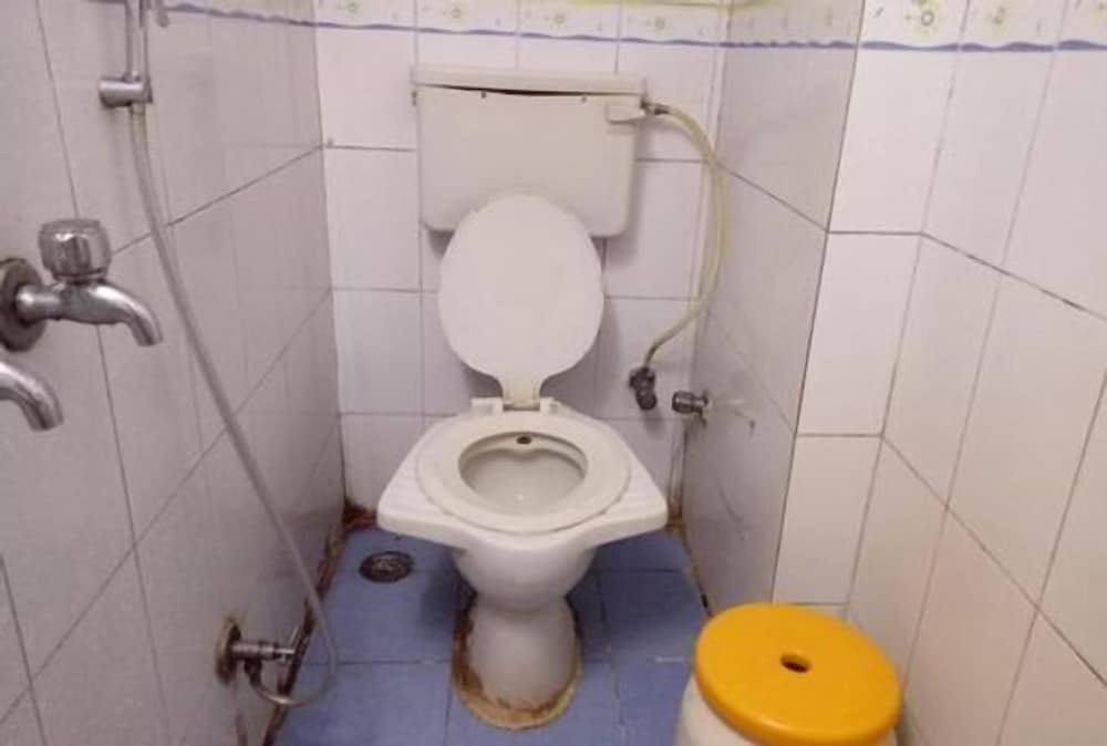 Mumbai Vacations - Summerland Guest House - Property Image 5