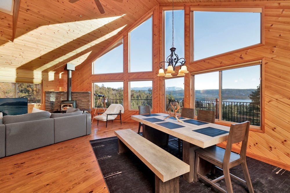High-top Lakeview Chateau #2520