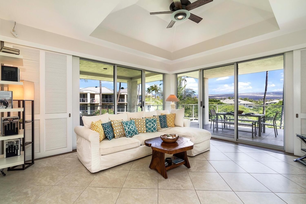 Top Floor Rental - Ocean Views - Vrkcv
