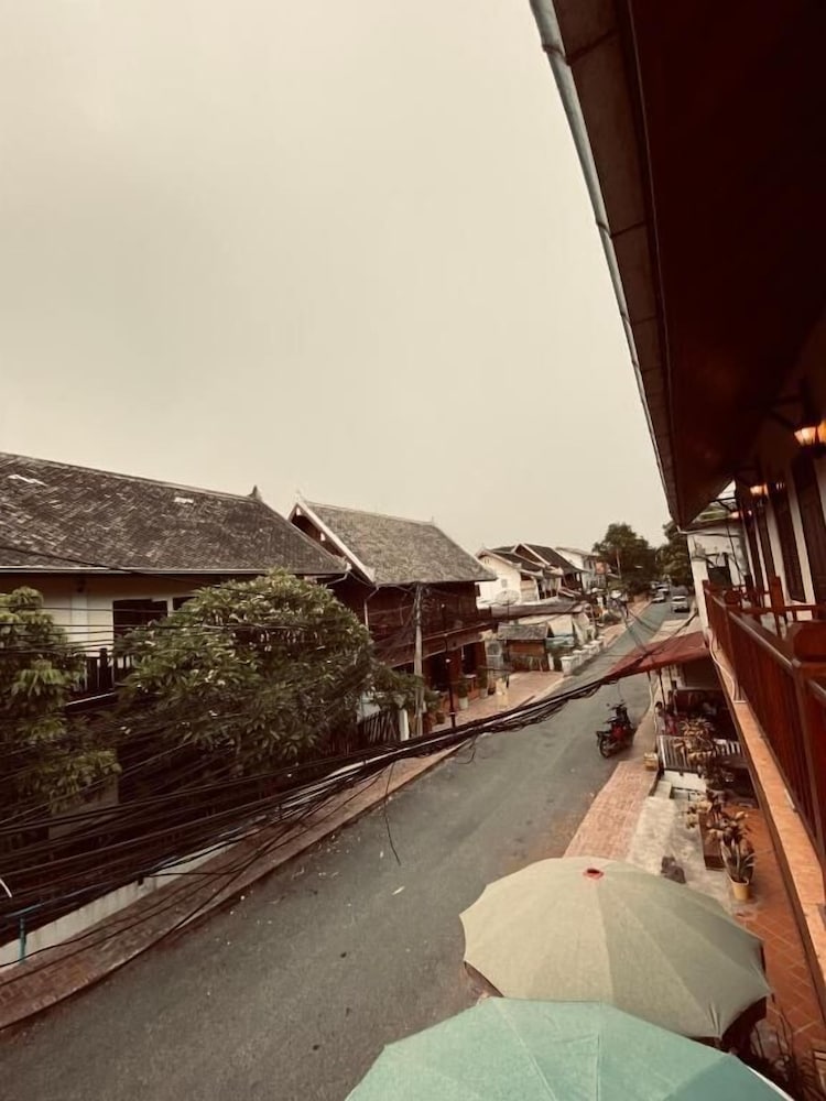 Tingkham Guesthouse