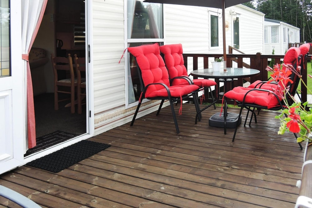 Mobile Home in Kolczewo Near Baltic Beaches