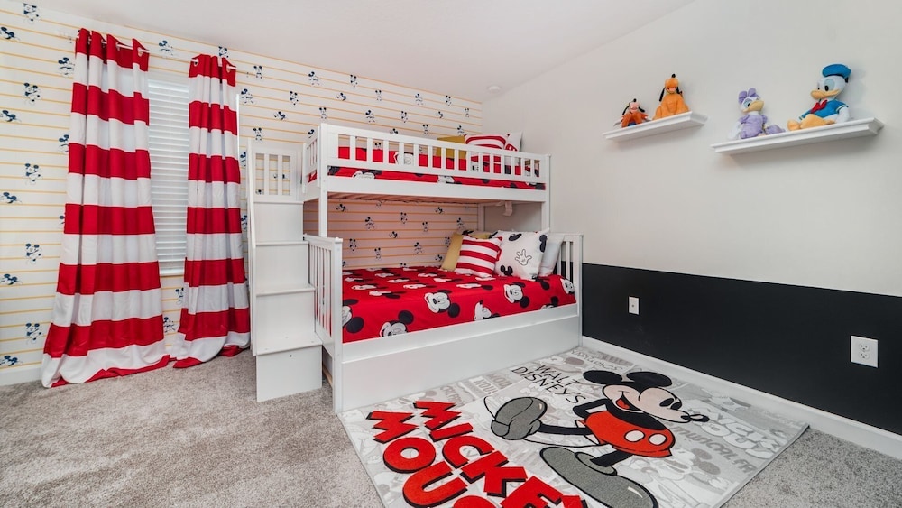 Championsgate Resort 8 Bedroom Home with Game Room+Pool 8 Home