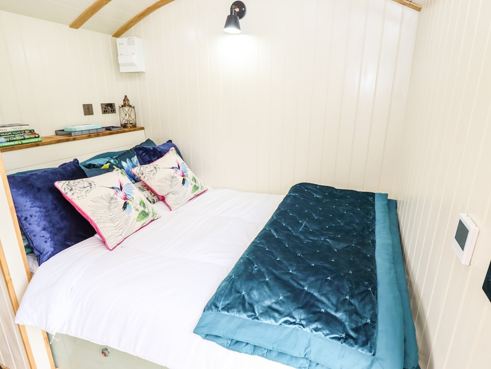 Honeybee Lodge