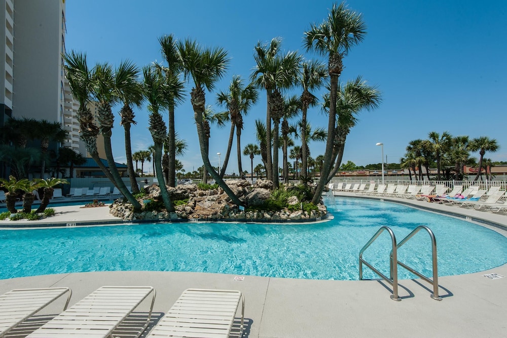 Long Beach Resort 4-902