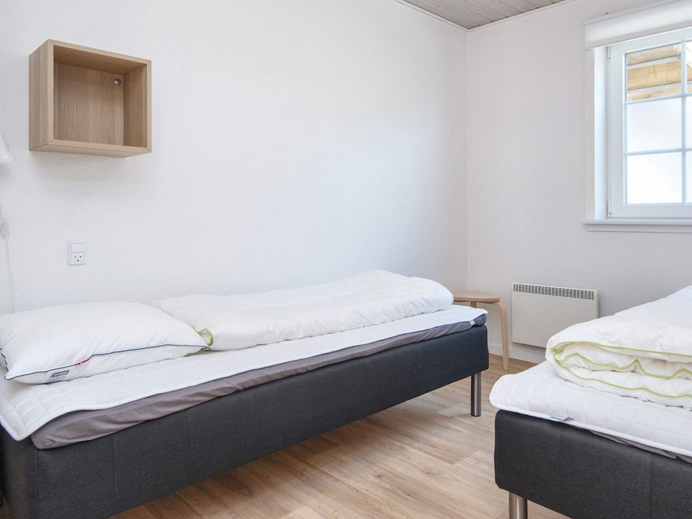 Spacious Holiday Home in Hemmet Jutland near Sea view 2