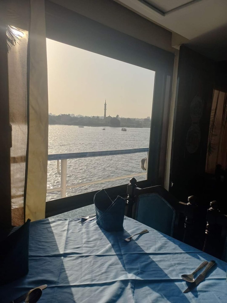 Nile Cruise Cairo Hotel