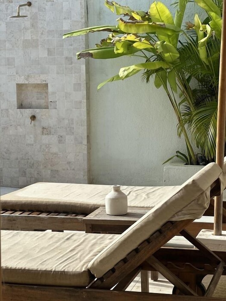 Villa Poppy 2 Bedrooms - Bingin
