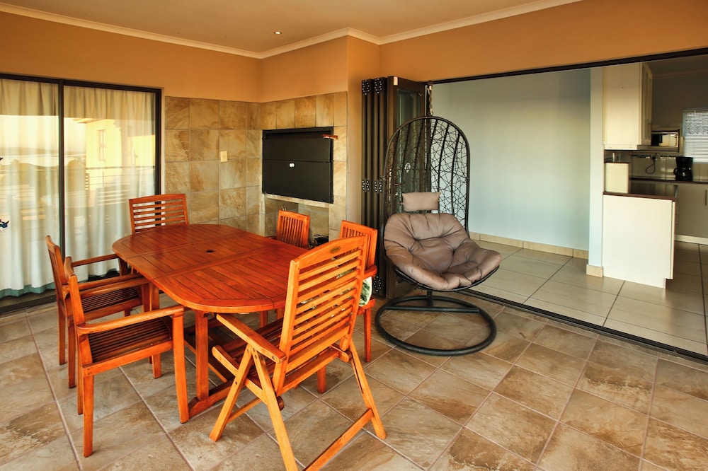Sa-Ais, Langebaan 6-sleeper