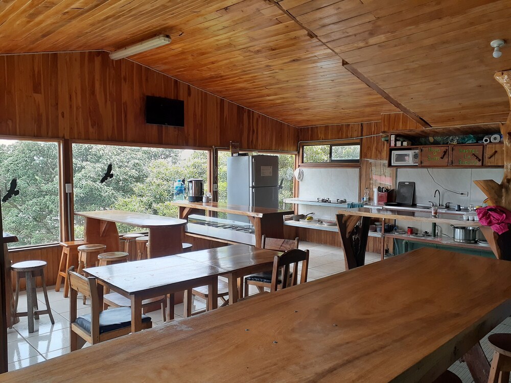 Hostel La Suerte