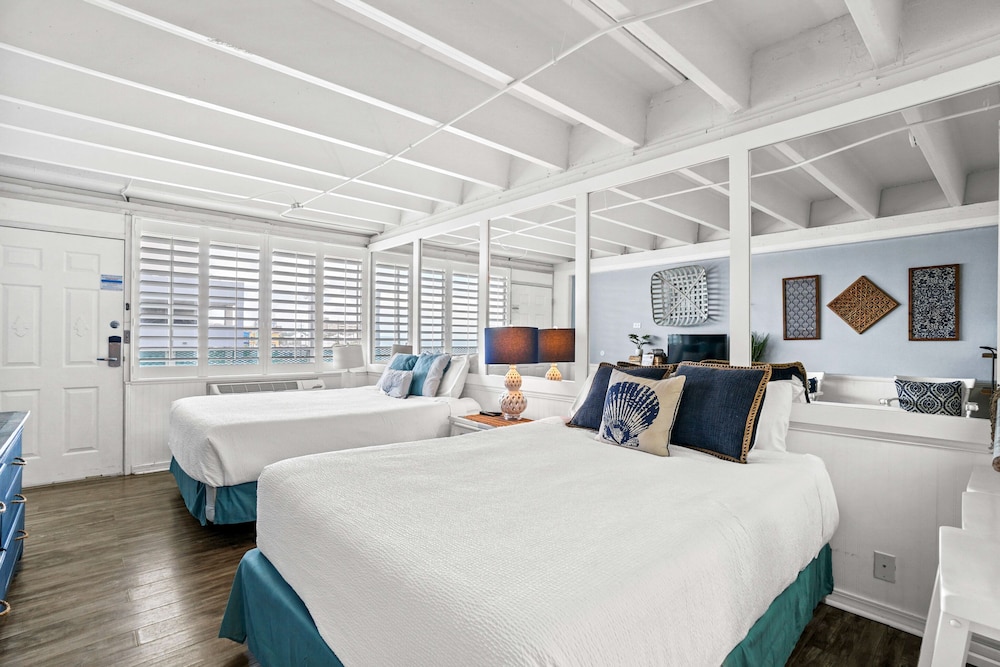 Fontainebleau Terrace by Panhandle Getaways view 2