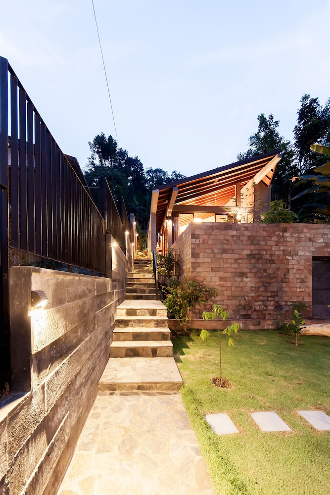 Nisala Villa