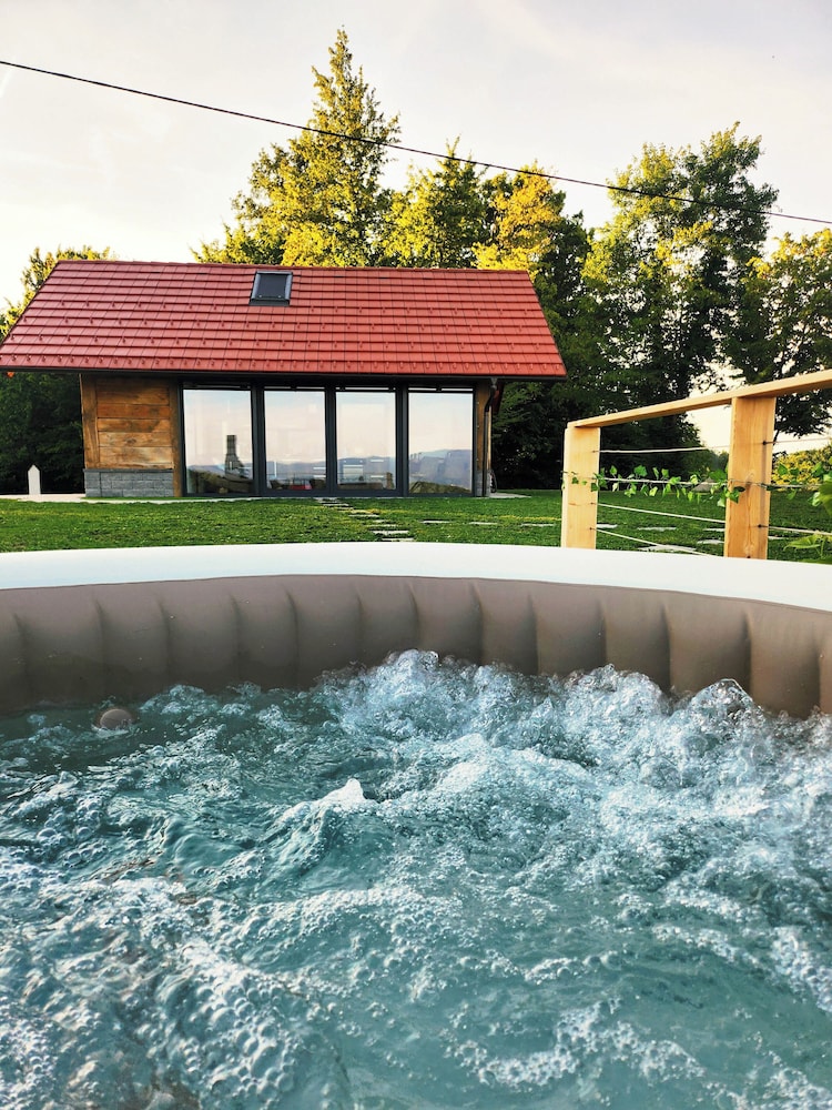 Vineyard cottage Pri mali luži
