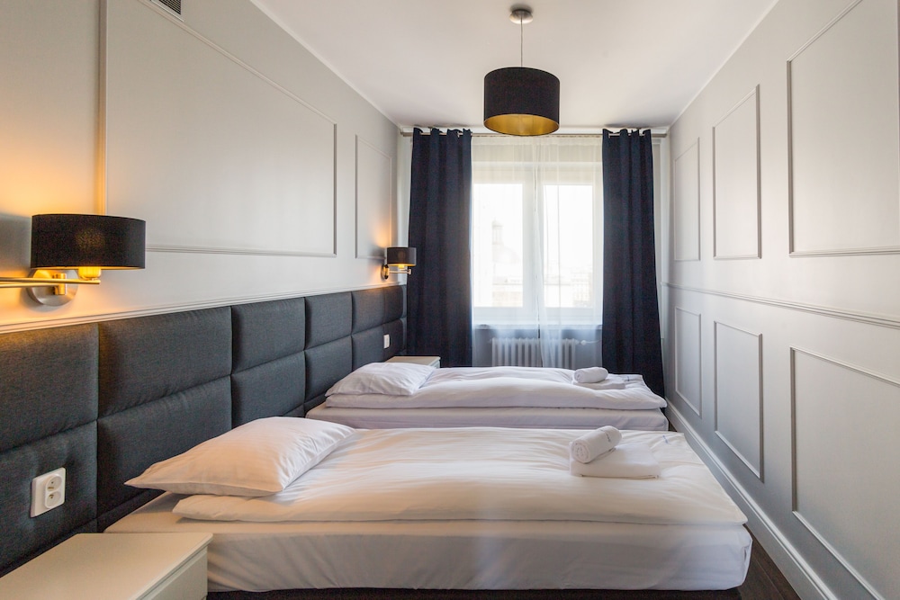 Executive 3 Bedroom Apartament by Your F view 5